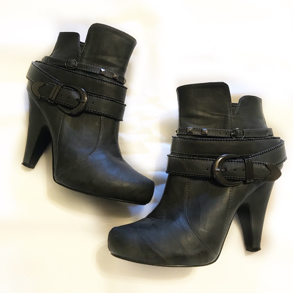 BKE Gray Booties - size 9